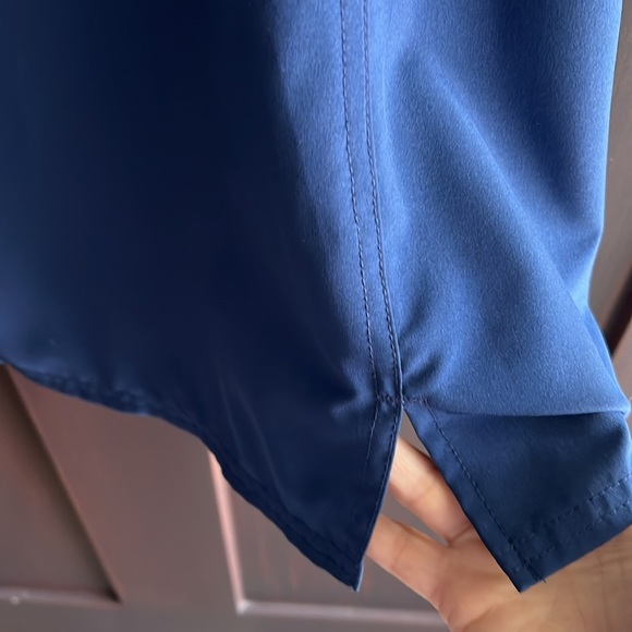 Set of 3 Disney scrub tops, polyester/spandex size small - Picture 5 of 16